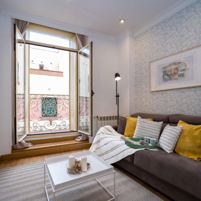 Apartamentos Gran Via - Apartment V - 15