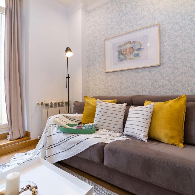 Apartamentos Gran Via - Apartment V - 13