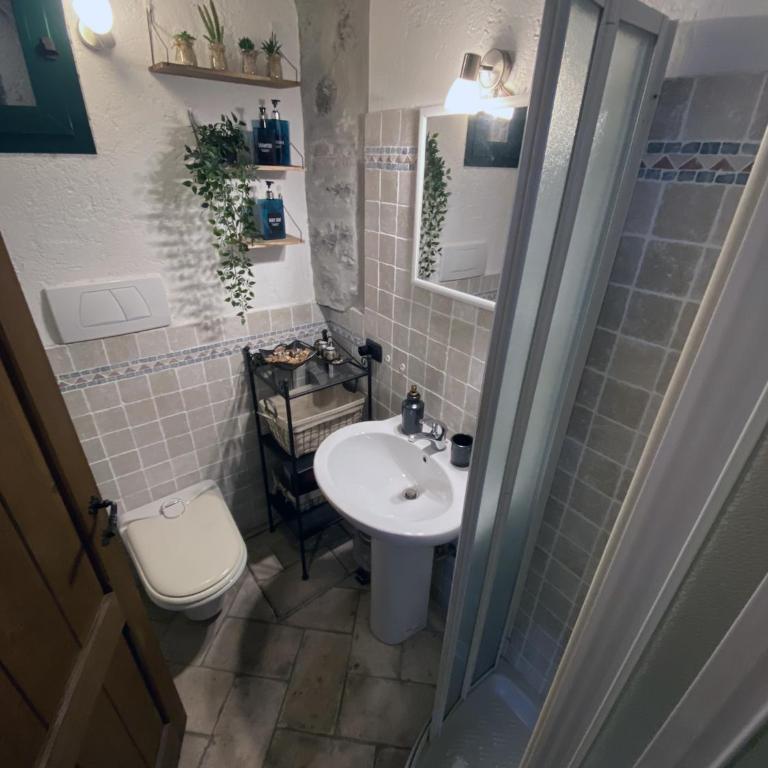 La Casa nei Vicoli: in Centro a Due Passi dal Lago - Appartamento con 1 Camera da Letto - 18
