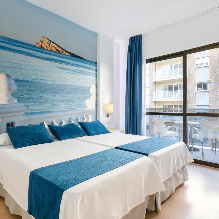 Hotel Avenida - Habitación Doble con balcón - 4