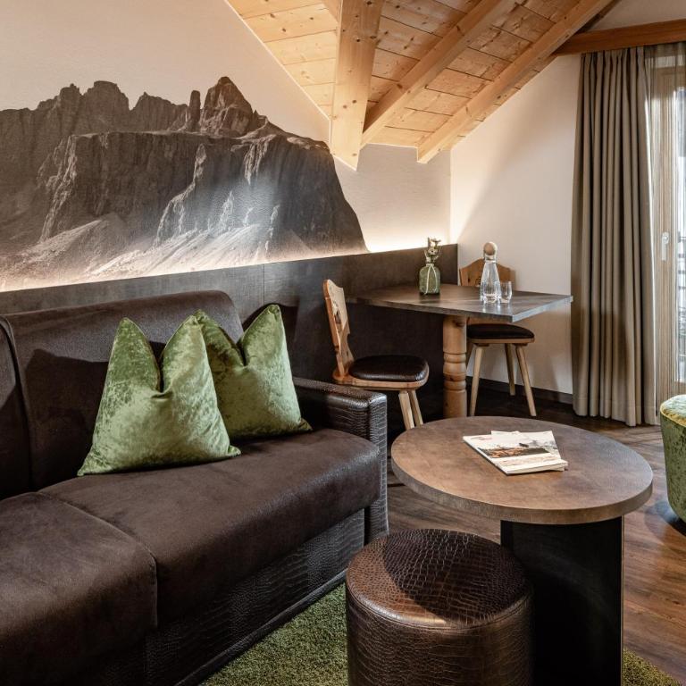 Boutique & Fashion Hotel Maciaconi - Gardenahotels - Suite - 12