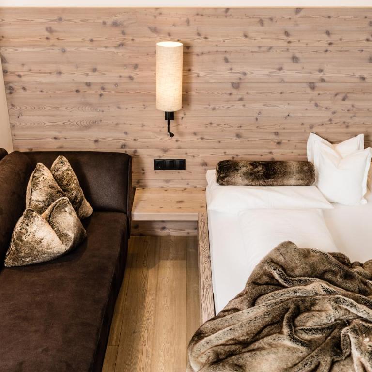 ArtHotel Anterleghes - Gardenahotels - Camera Matrimoniale Classic - 9