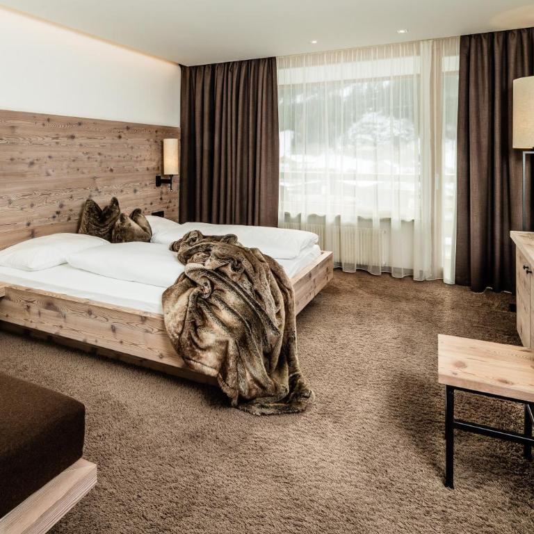 ArtHotel Anterleghes - Gardenahotels - Camera Matrimoniale Superior - 14