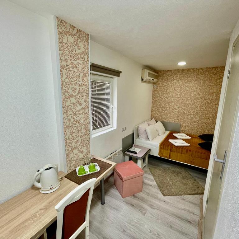 Apartmani Aleksandra u centru grada - Small Double Room - 6