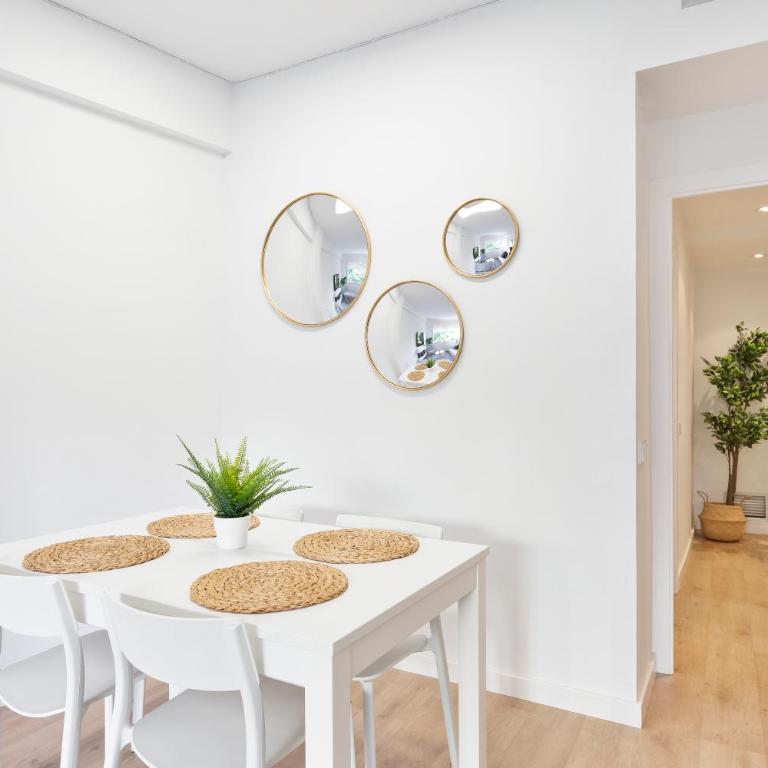 S4D Park Güell - Three-Bedroom Apartment - 4