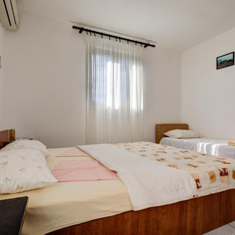 Villa Savovic - Apartment with Balcony - 2