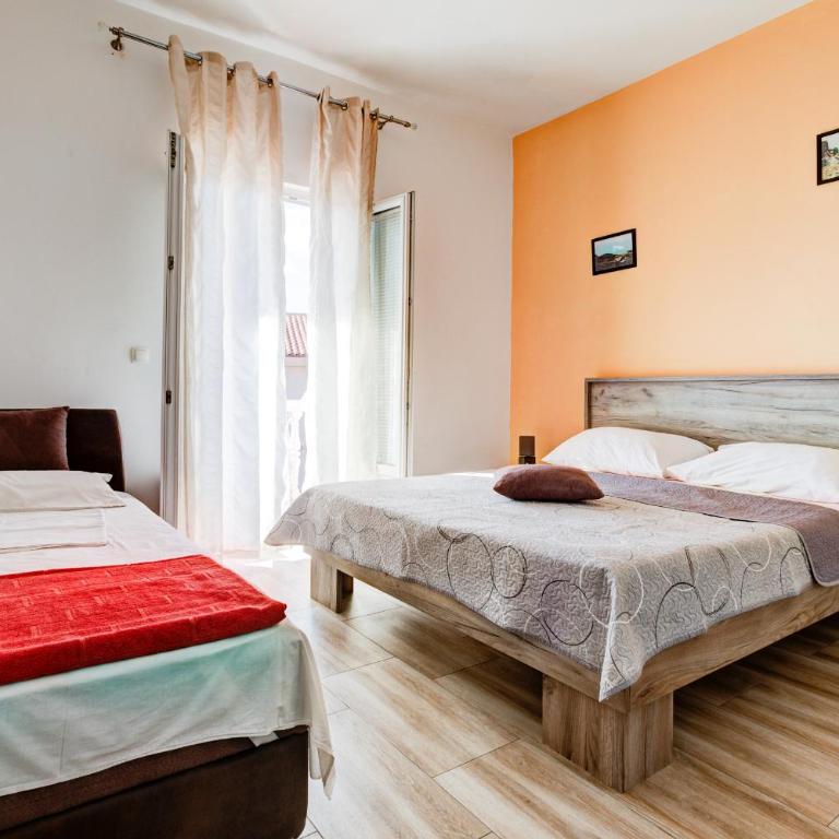 Villa Savovic - Apartment with Balcony - 4