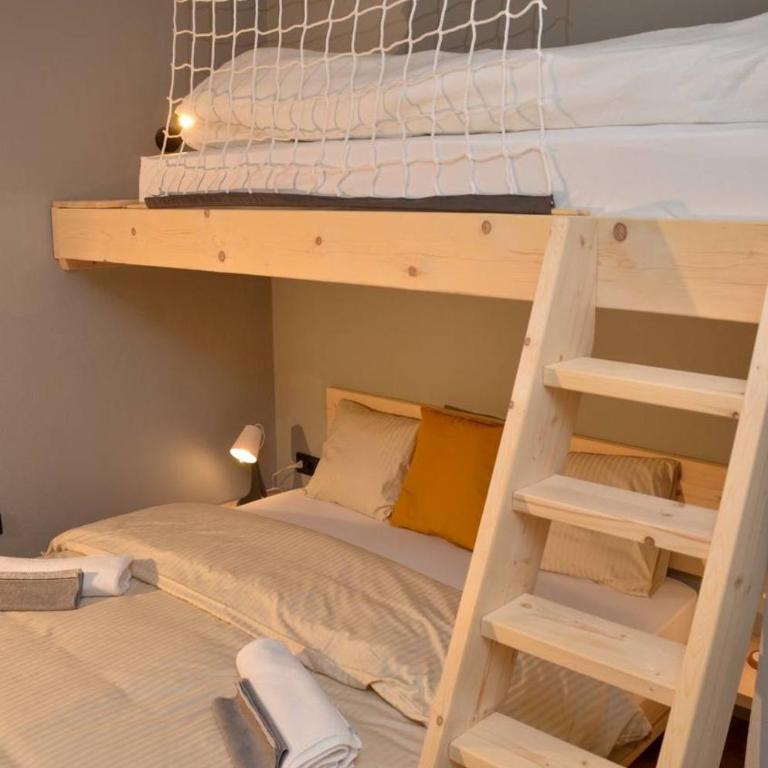 NEST - Triple Room with View - 1