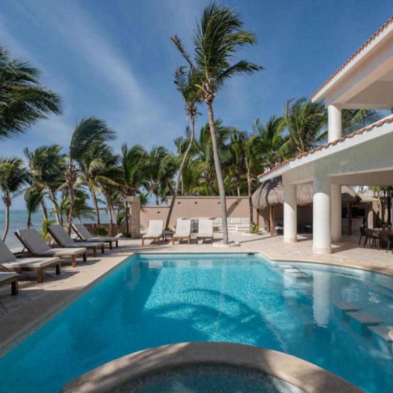 Mansion in Soliman Bay for 34 guests! - Casa - 1