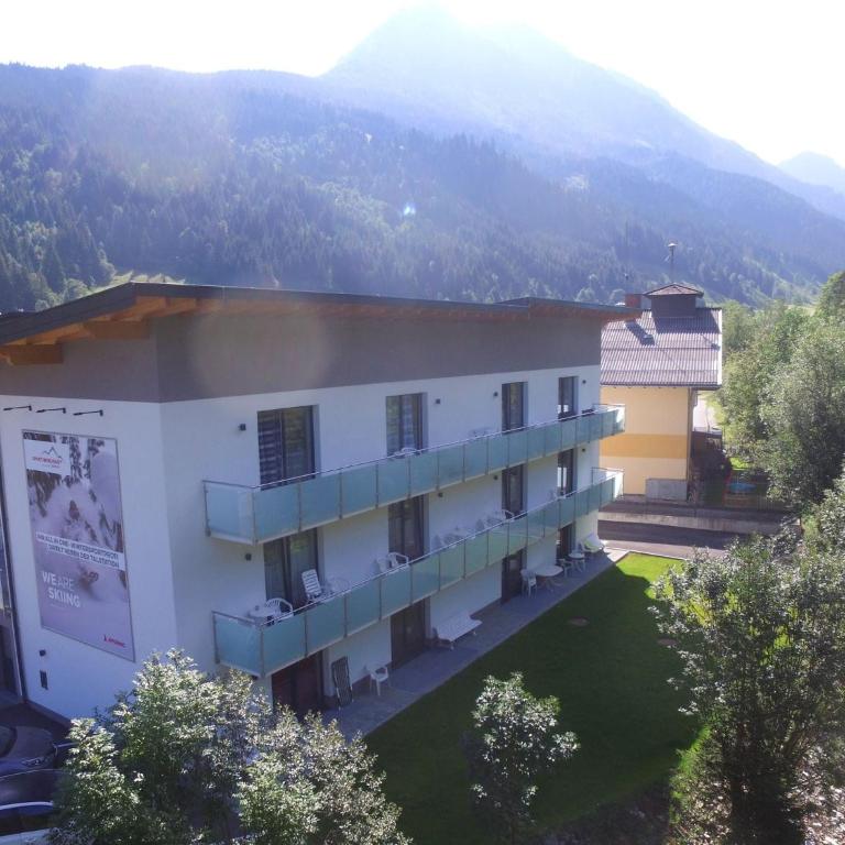 Apartment in Kleinarl near Ski Lift - Apartment - 3