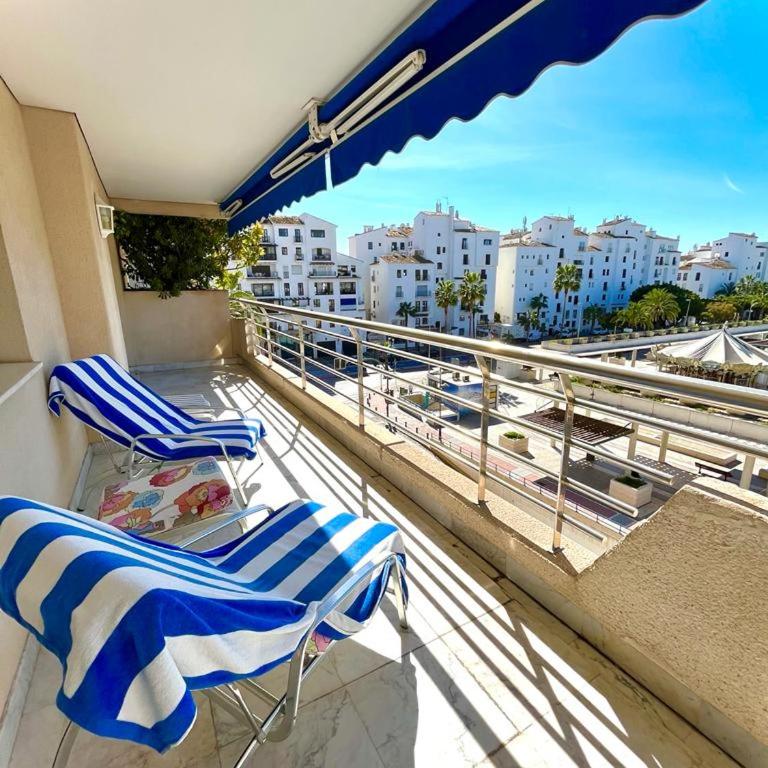 MARBELLA HOME RENTALS - Marina Banus, Puerto Banus, 2BR Terrace, parking & pool - Two-Bedroom Apartment - 29