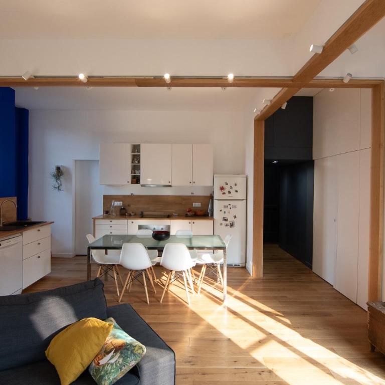 Appartement Belfort - Centre - Métro - 6 pers - Appartamento con 3 Camere da Letto - 6