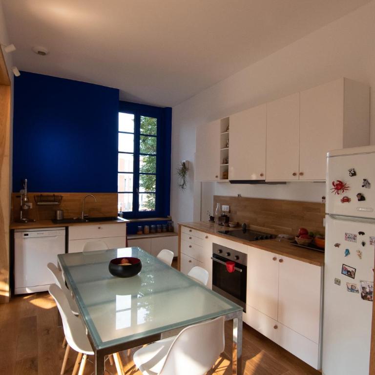 Appartement Belfort - Centre - Métro - 6 pers - Appartamento con 3 Camere da Letto - 7