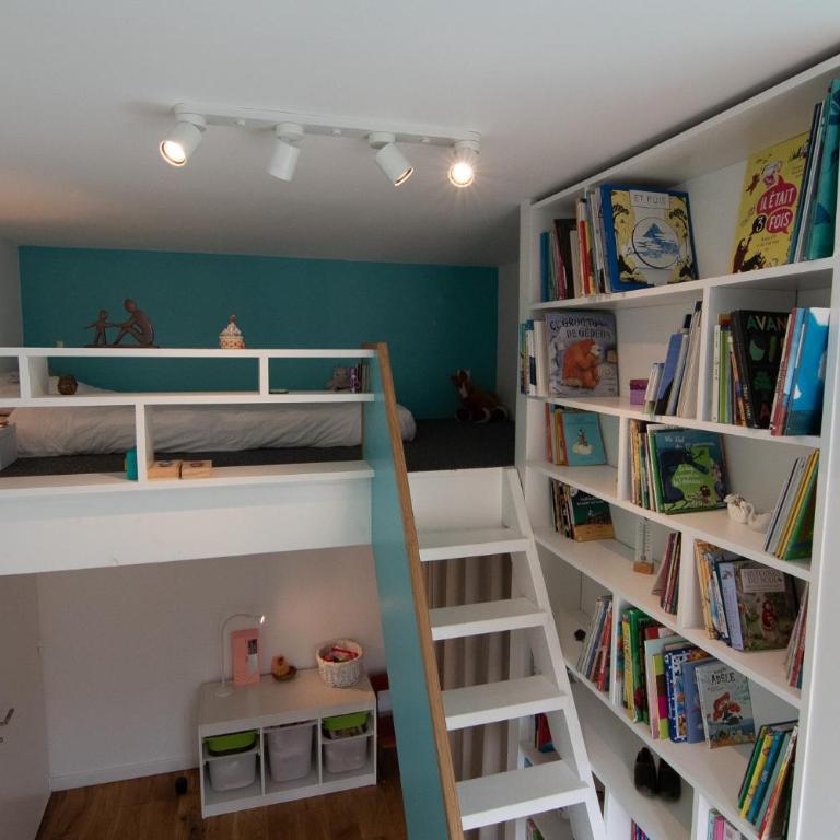 Appartement Belfort - Centre - Métro - 6 pers - Appartamento con 3 Camere da Letto - 24