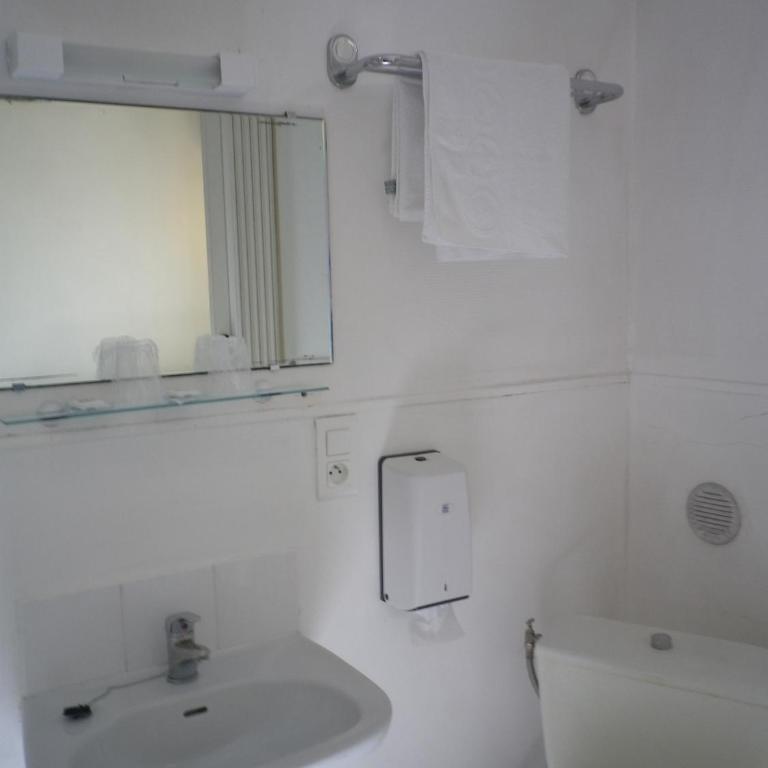 Hôtel De Normandie - Chambre Double Standard - 3