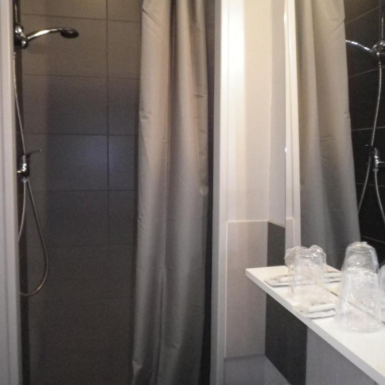 Hôtel De Normandie - Chambre Double Standard - 2