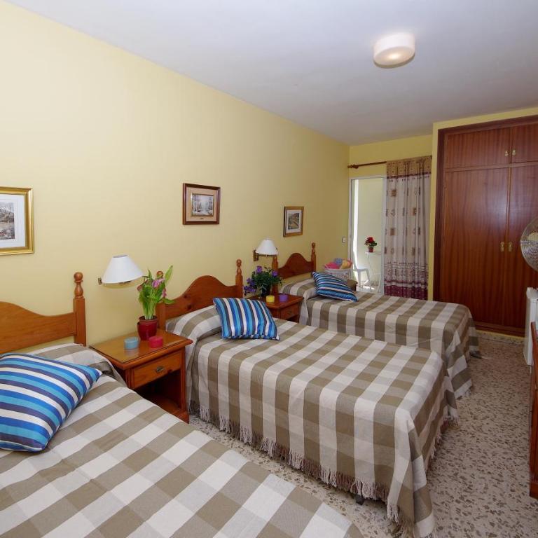 Hostal Azahara - Habitación Triple - 3