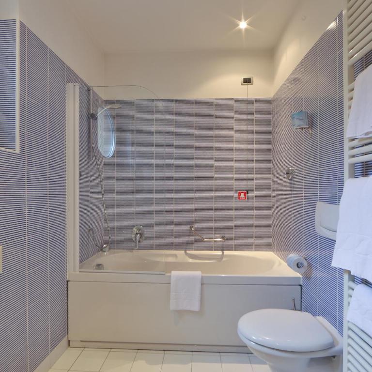 Best Western Plus Hotel Bologna - Junior Suite - 6