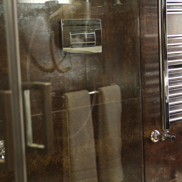 Hotel Trapani In - Two Connecting Rooms (3 Adults) - 12