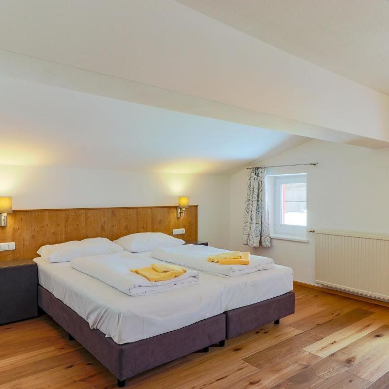 Chalet in Krimml near Zillertal Slopes - Ferienhaus mit 4 Zimmern - 3