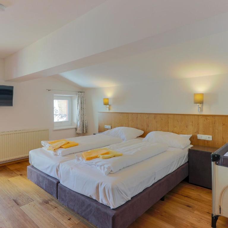 Chalet in Krimml near Zillertal Slopes - Ferienhaus mit 4 Zimmern - 12