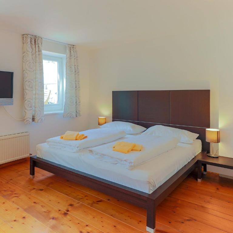 Chalet in Krimml near Zillertal Slopes - Ferienhaus mit 4 Zimmern - 10