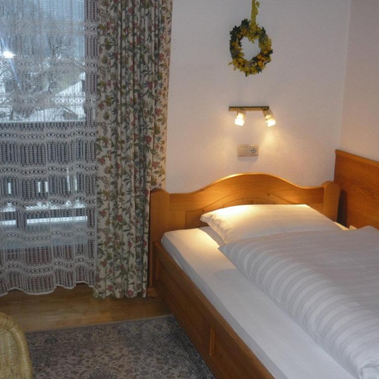 Pension Schierl - Einzelzimmer - 3