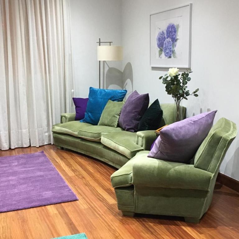 En pleno centro de Bilbao y muy cerca del GUGGENHEIM - Twin Room with Shared Bathroom - 5