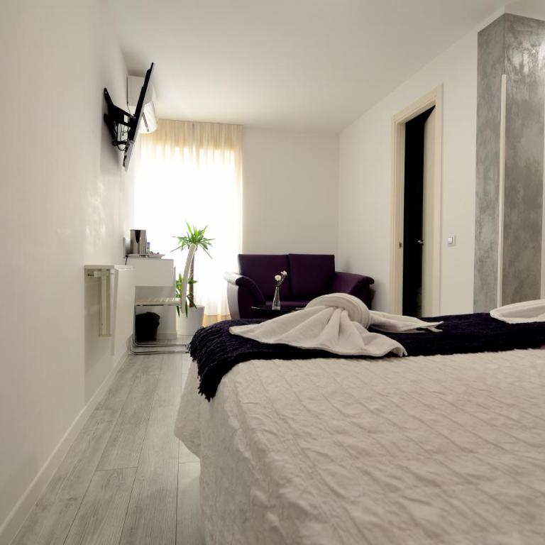 Hostal Alexis Madrid - Premium Double Room - 13