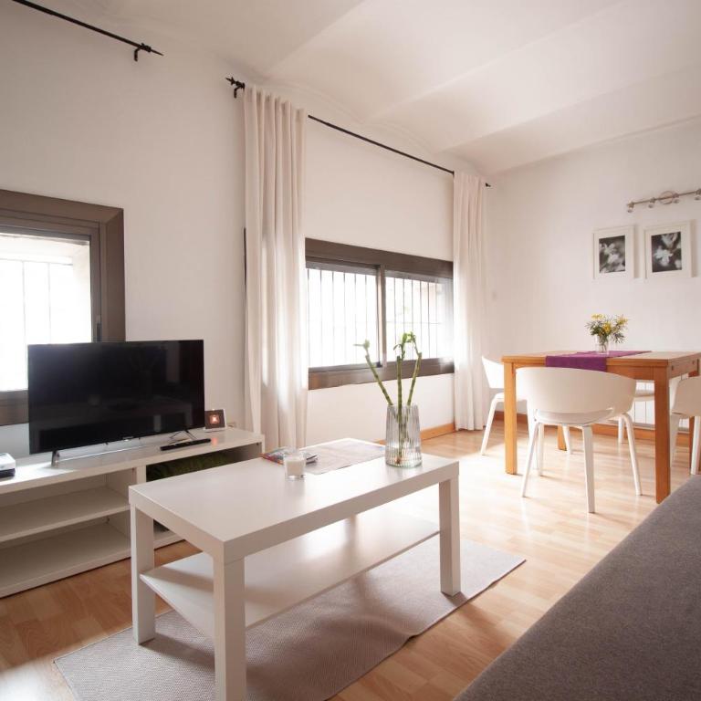 Apartamento zona Sagrada Familia - Two-Bedroom Apartment - 2