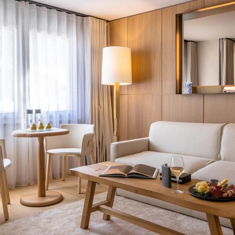 Schweizerhof Zermatt - a Small Luxury Hotel - Junior Suite - 2