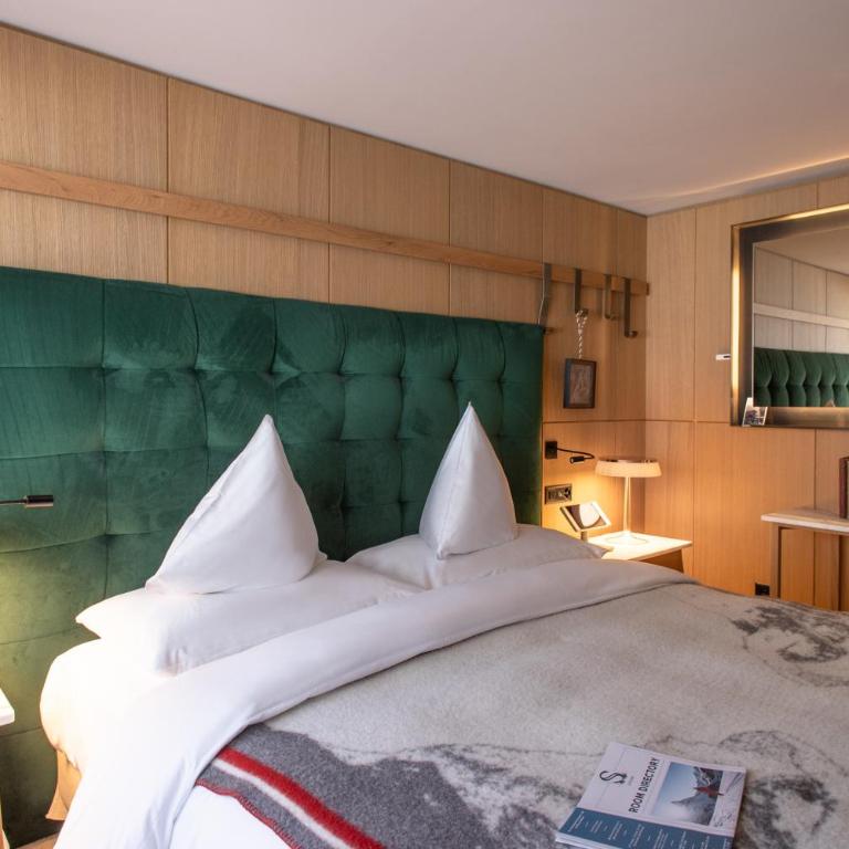 Schweizerhof Zermatt - a Small Luxury Hotel - Familiensuite - 2