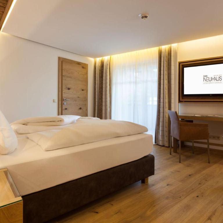 Hotel Neuhaus - Deluxe Junior Suite - 2