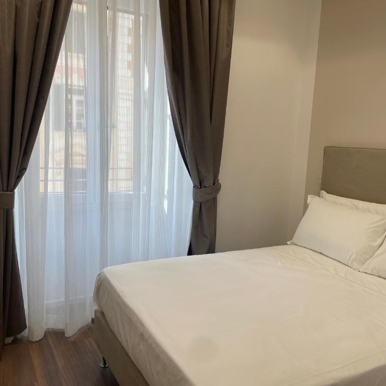 AngelicaHome Roma - Small Double Room - 11