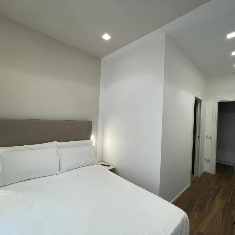 AngelicaHome Roma - Small Double Room - 9