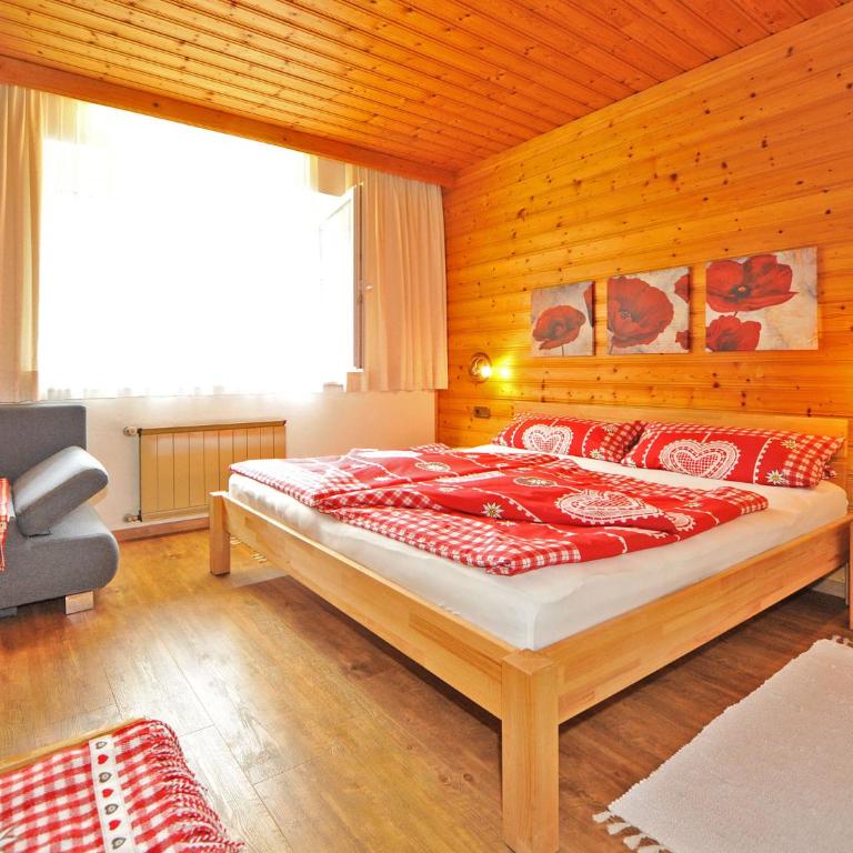 Haus Hasslacher - Two-Bedroom Apartment - 17