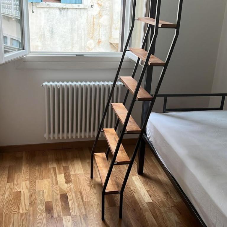 FORESTERIA SOCIALE VENICE SAN MARCO by NEW GENERATION HOSTEL - Posto Letto in Dormitorio Misto con 4 Letti - 4