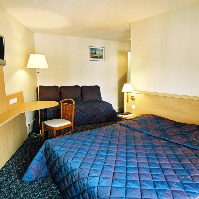 Hotel Le Bourbon Pau Centre - Chambre Triple - 1