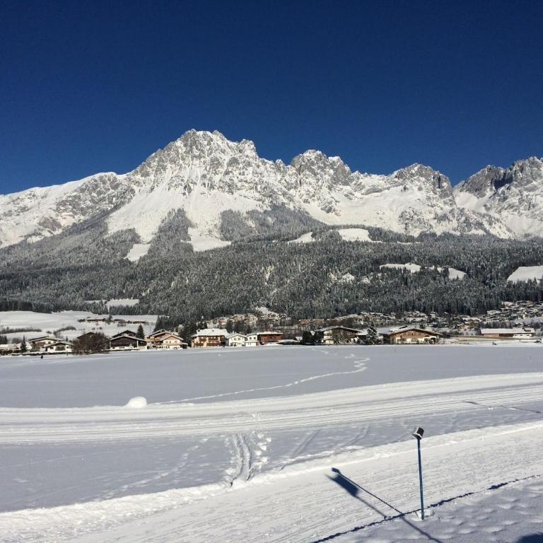 Chalet in Ellmau near Ski Slopes - Superior Chalet - 39