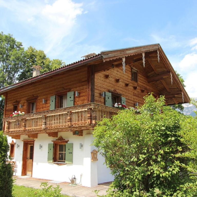 Chalet in Ellmau near Ski Slopes - Superior Chalet - 1