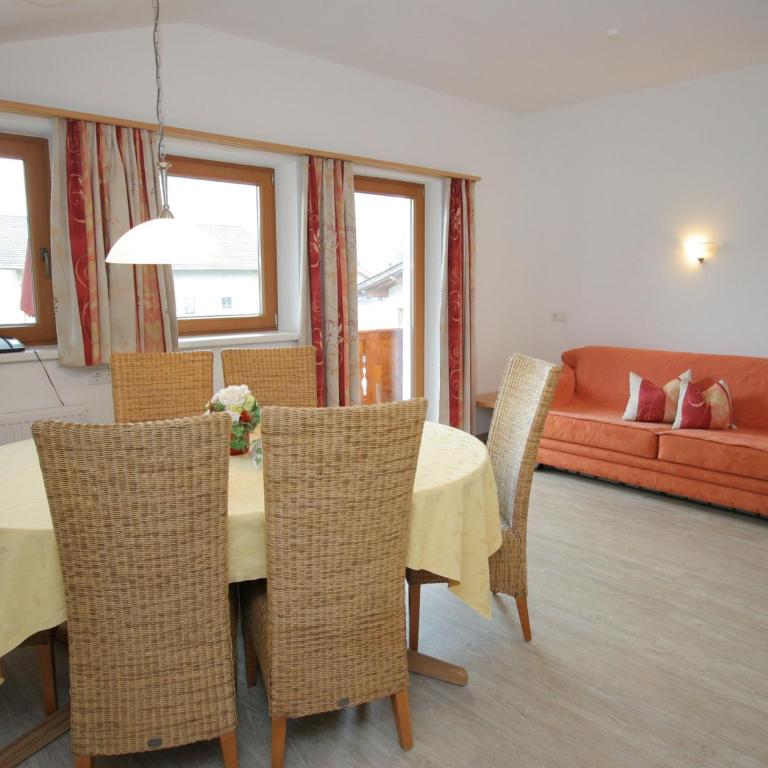 Stylish Flats in Uderns near Ski Lift - Apartment mit 4 Schlafzimmern - 2