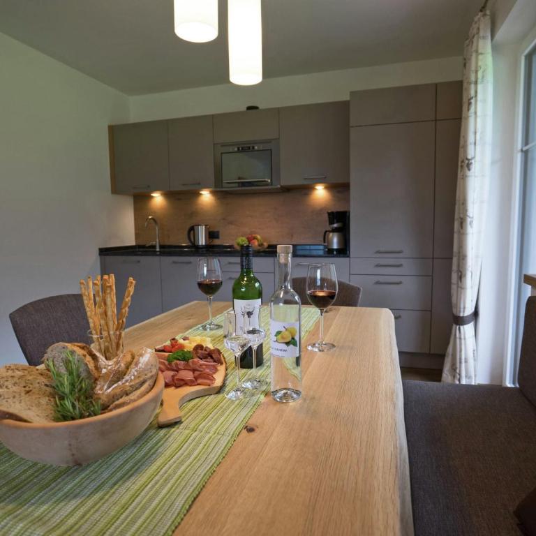 Apartment in Mayrhofen near Ski Lifts - Two-Bedroom Apartment - 12