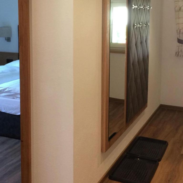 Apartment in Mayrhofen near Ski Lifts - Two-Bedroom Apartment - 13