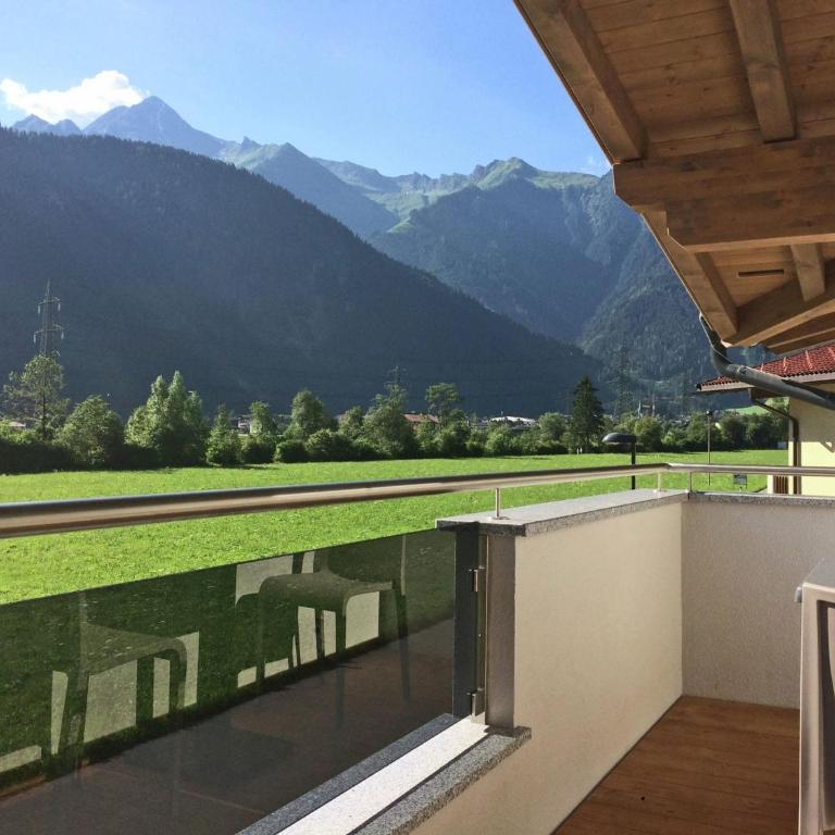 Apartment in Mayrhofen near Ski Lifts - Two-Bedroom Apartment - 19