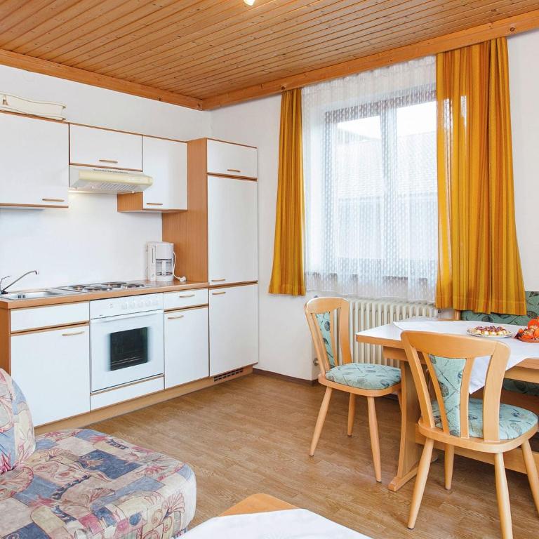 Chalet in Alps near Ski Slopes - Apartment mit 2 Schlafzimmern - 11