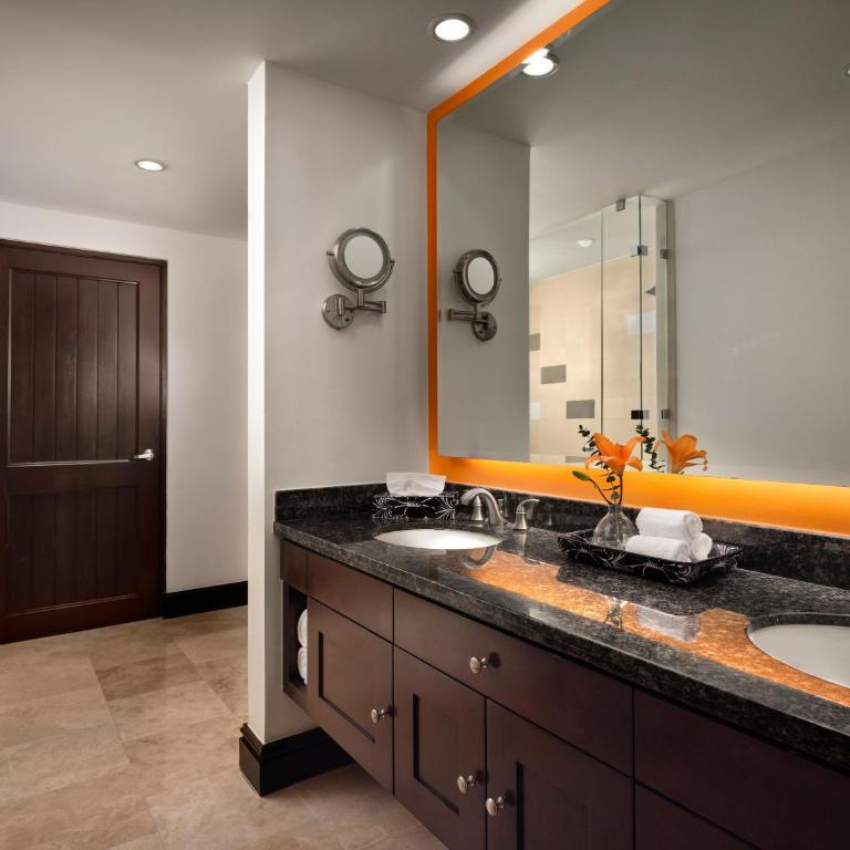 Hyatt Vacation Club at Sirena del Mar - Penthouse Two Bedroom Ocean View - 5