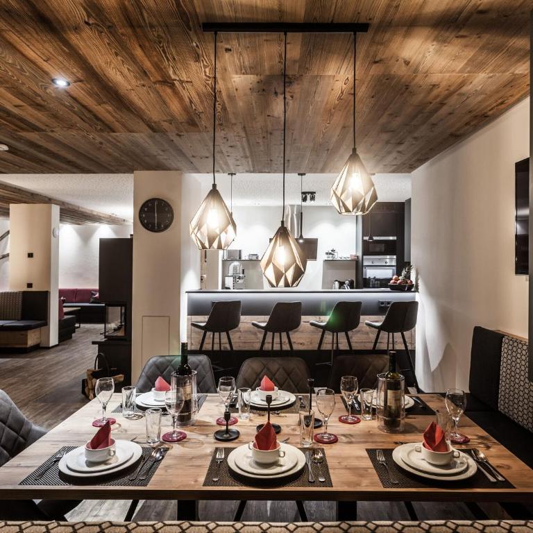 Luxury Chalet Gaschurn near Ski Lift - Superior Chalet - 8