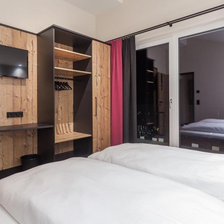 Luxury Chalet Gaschurn near Ski Lift - Superior Chalet - 12