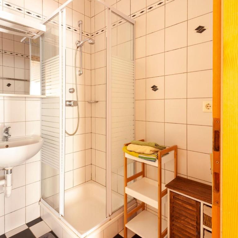 Apartment in Mayrhofen near Penkenbahn Cable Car - Two-Bedroom Apartment - 18