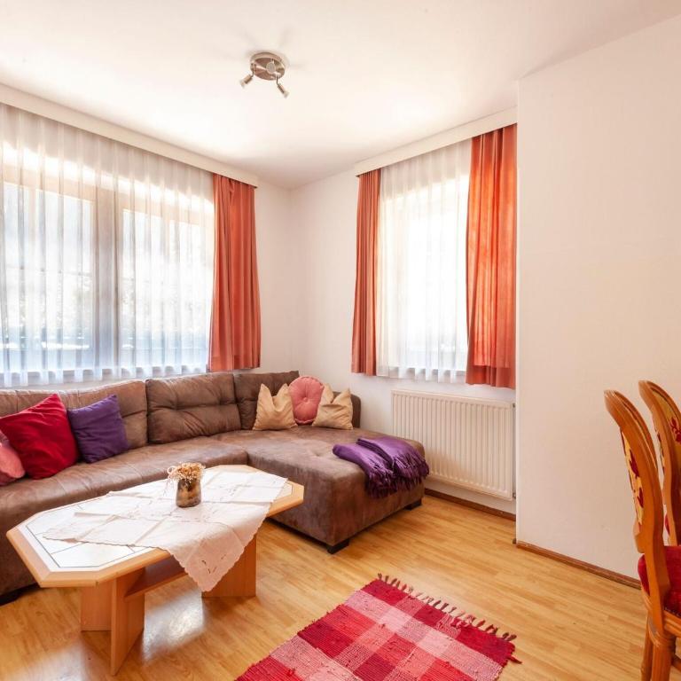 Apartment in Mayrhofen near Penkenbahn Cable Car - Two-Bedroom Apartment - 1